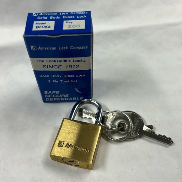 Luggage Padlock (1) with keys(2) - Picture 1 of 4